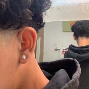 Meet your Posher, Kevin